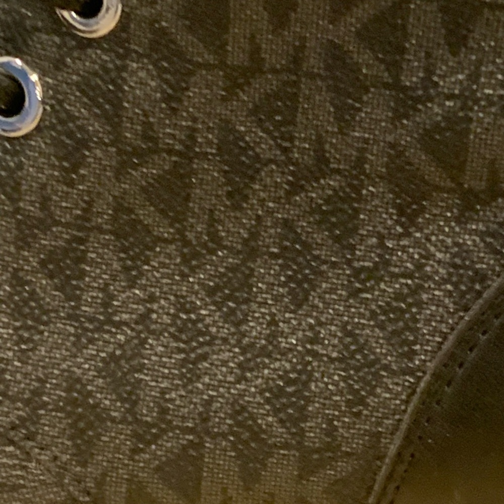 Michael Kors Alistair Botties NWT size 8 1/2 Great statement boot - Picture 11 of 11